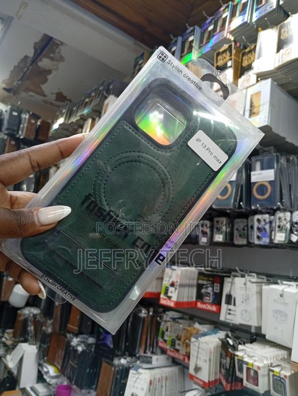 Creative" Phone Case Is Designed to Fit the Apple iPhone 13 Pro Max - thumbnail 2