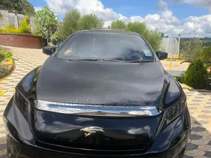 Toyota Harrier 2.0 2015 Black