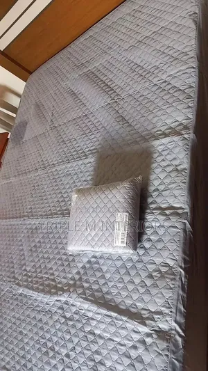 Luxury Quilted Mattress Cover
