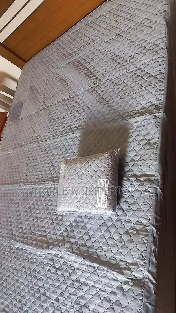 Luxury Quilted Mattress Cover