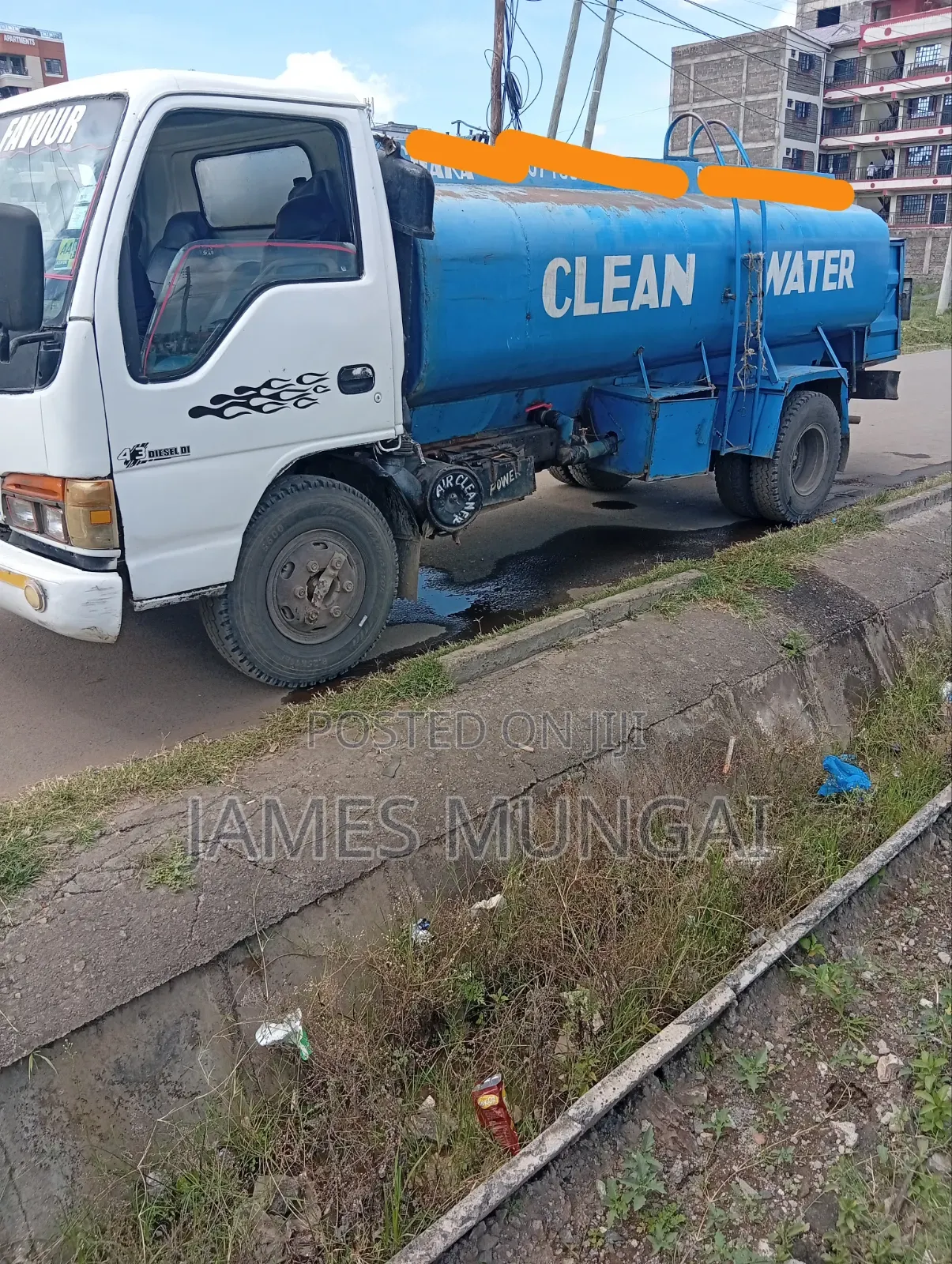 Isuzu NPR Water Boozer