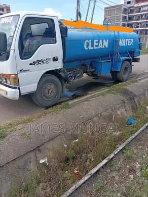 Isuzu NPR Water Boozer