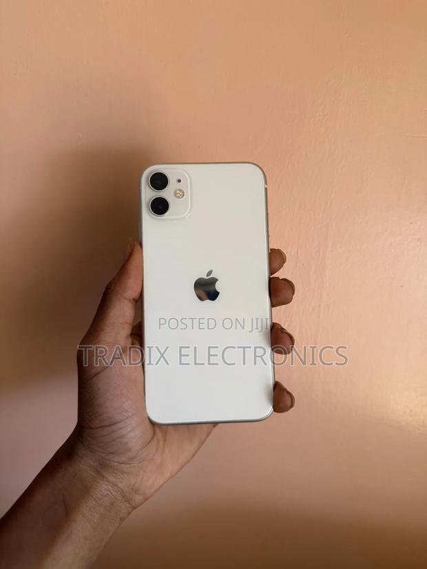 Apple iPhone 11 128 GB White - thumbnail 2
