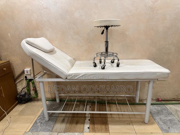 Massage Bed + Stool - thumbnail 4