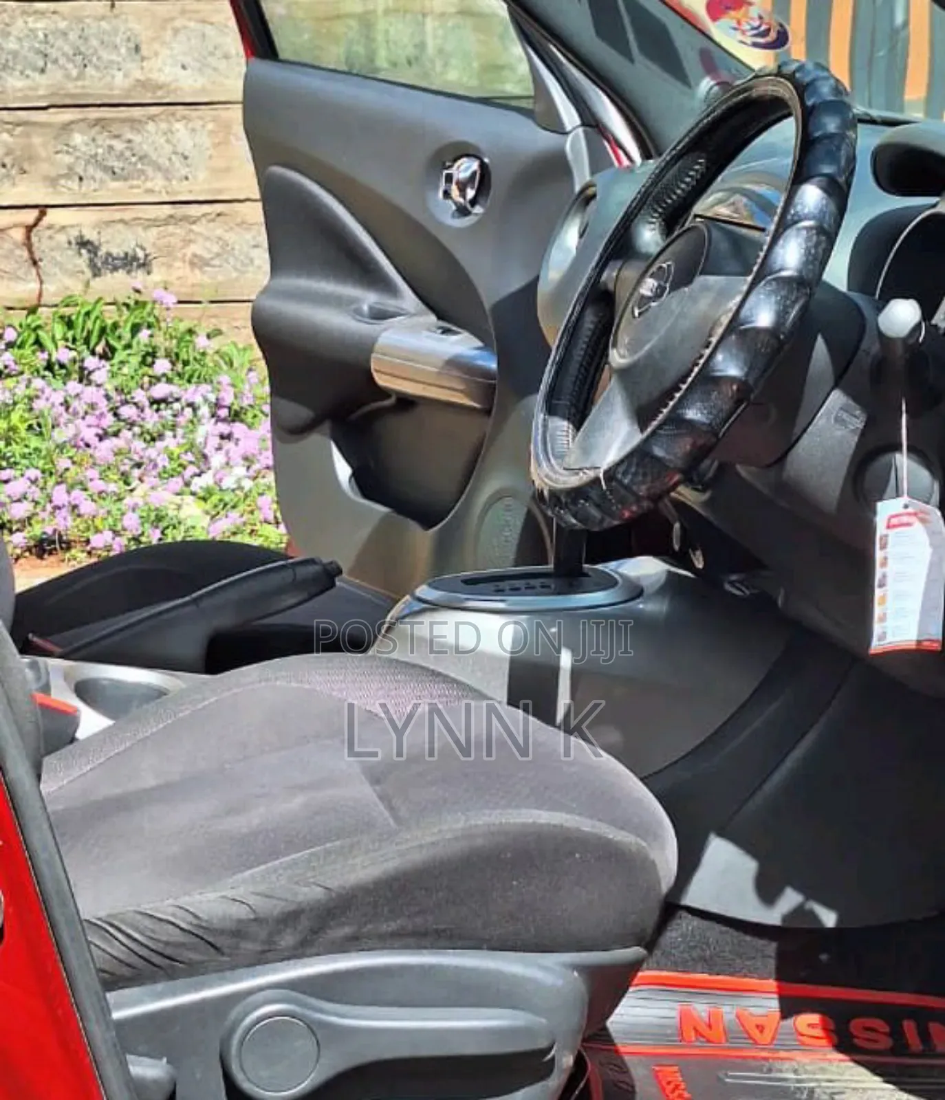 Nissan Juke 2011 Red