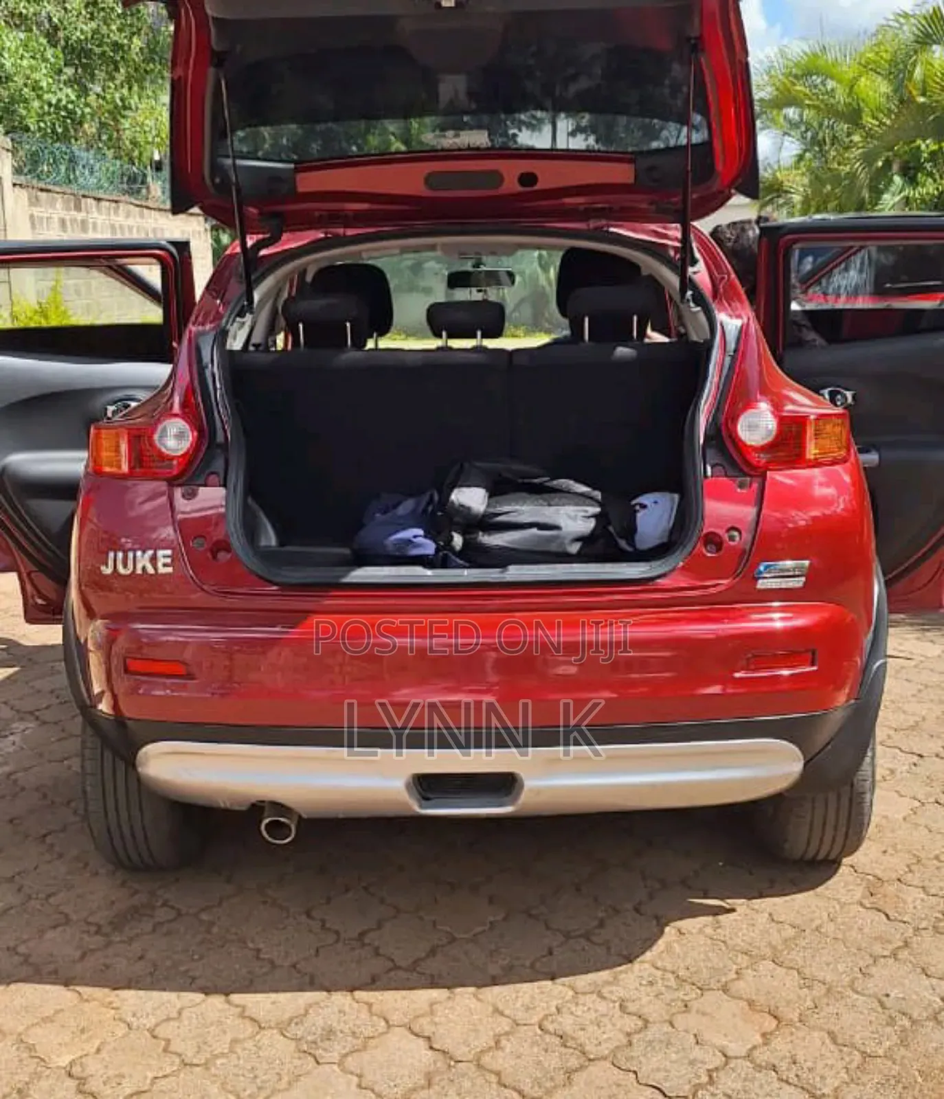 Nissan Juke 2011 Red