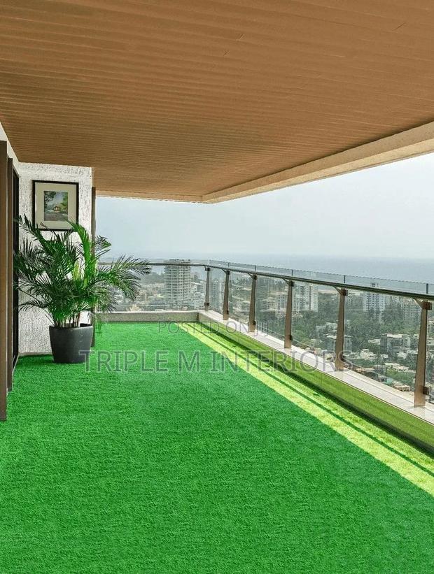 Balcony Artificial Turf Grass for Modern Apartments