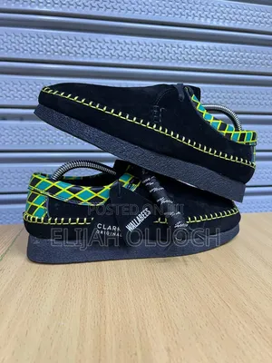 Clarks Wallabee LowJamaica BLK Suede
