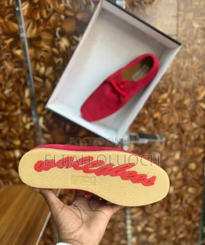 Clarks Originals Wallabee "Red" Is Now Accessible From Size 39-45