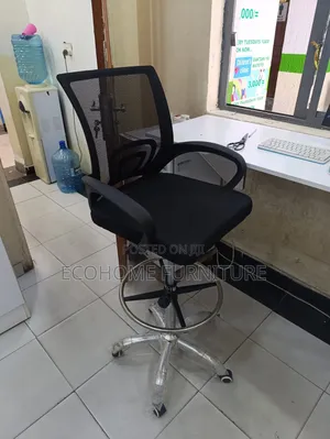 High Midback Headrest Office Chair