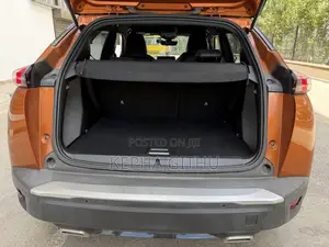 Peugeot 2008 1.2 PureTech (130 Hp) 2020 Brown