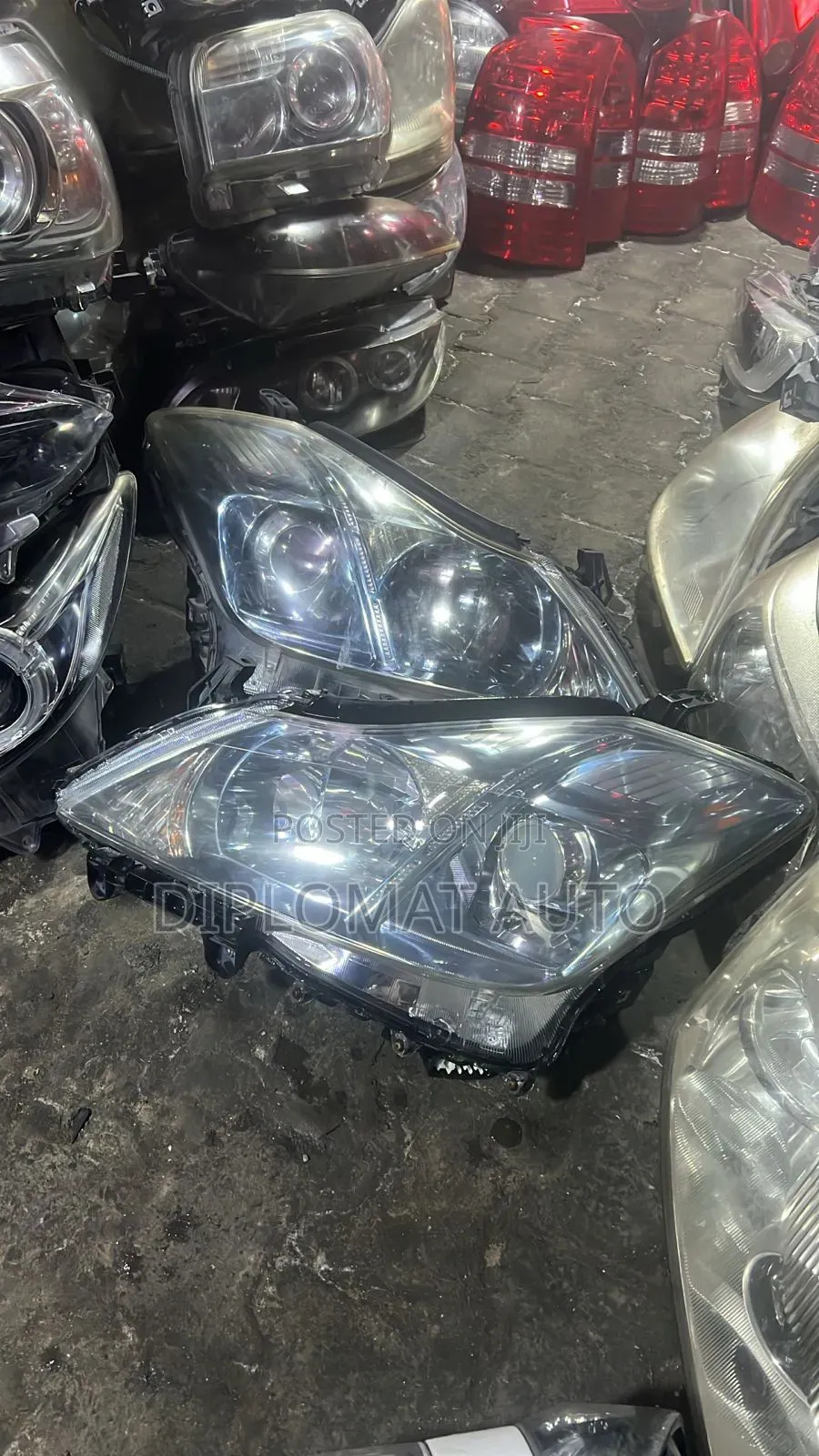 Crown 2012 Headlight Xenon.
