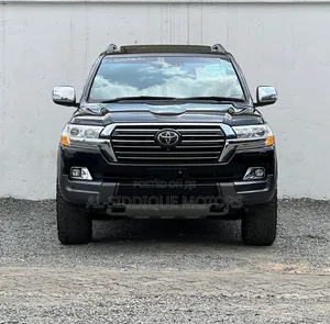 Toyota Land Cruiser 4.6 V8 ZX 2019 Black