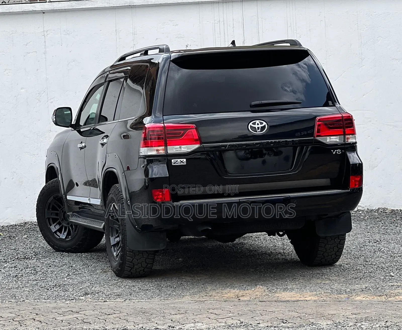 Toyota Land Cruiser 4.6 V8 ZX 2019 Black