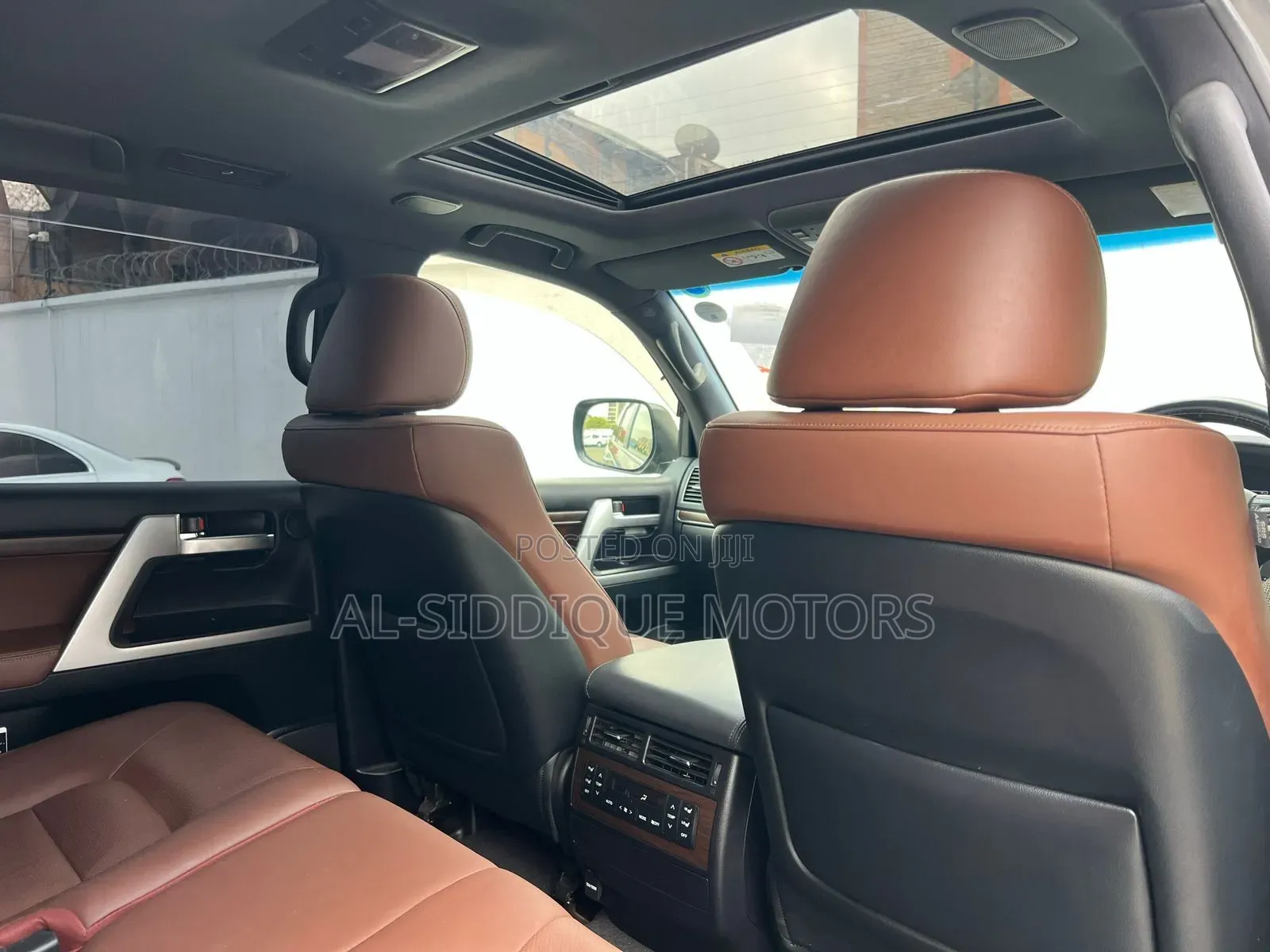 Toyota Land Cruiser 4.6 V8 ZX 2019 Black