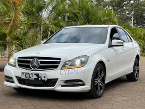 Mercedes-Benz C180 2014 White