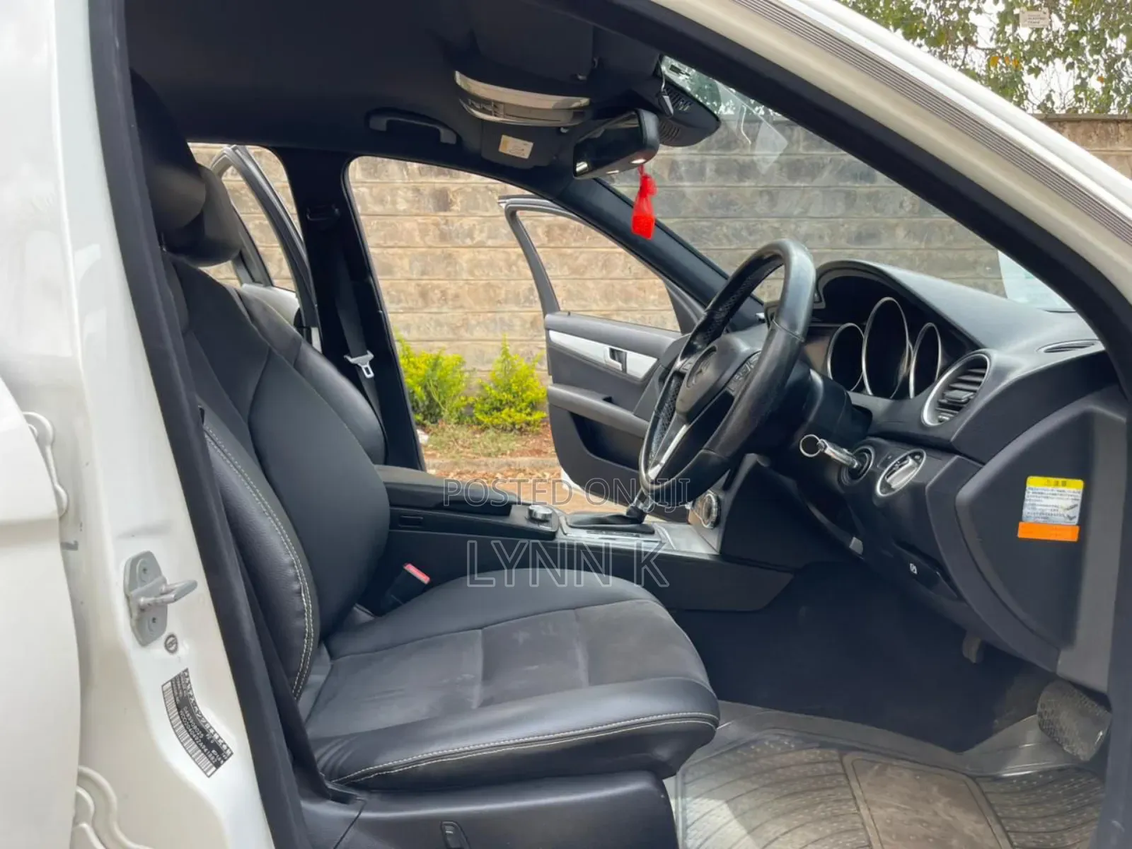 Mercedes-Benz C180 2014 White