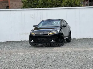 Toyota Harrier 2.0 2019 Black