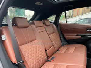 Toyota Harrier 2.0 2019 Black