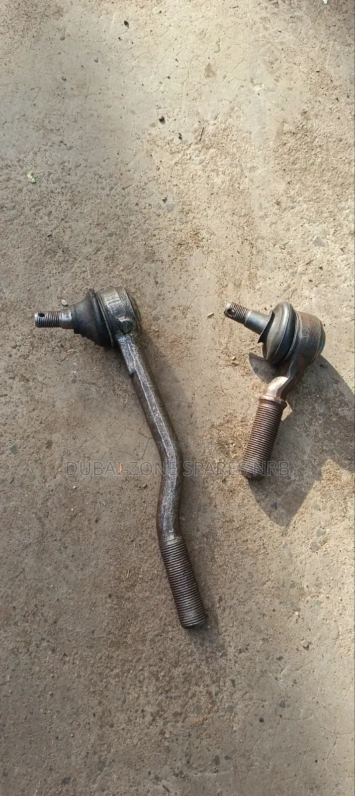 Front Tie Rods Nissan Sahara, Hardbody, Hilux Yn85.