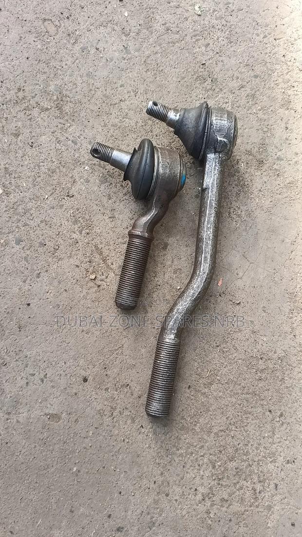 Front Tie Rods Nissan Sahara, Hardbody, Hilux Yn85.
