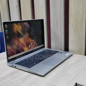 Laptop HP EliteBook 840 G8 8GB Intel Core i7 SSD 256GB