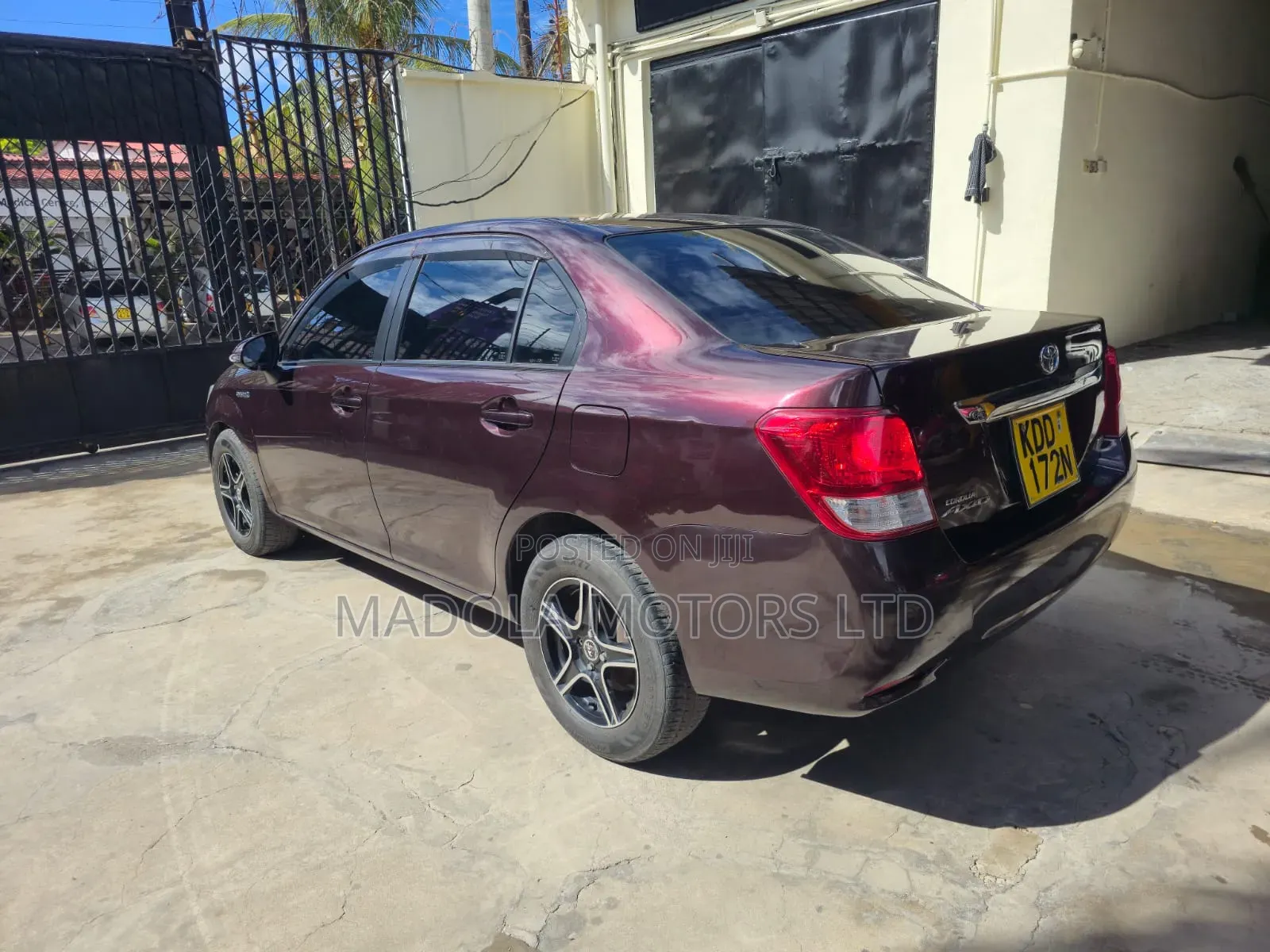 Toyota Axio 1.5 Hybrid 2WD 2014 Purple