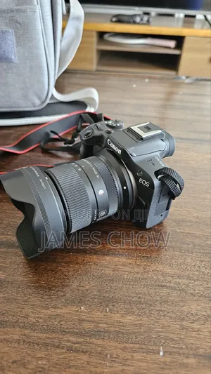 Canon R50 Sigma 18–50mm Rf F/2.8 Lens