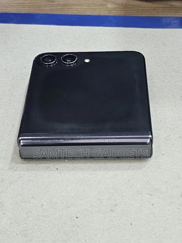 Samsung Galaxy Z Flip 5 256 GB Black