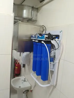 100 Litres Per Hour Reverse Osimosis System for Your Staffs