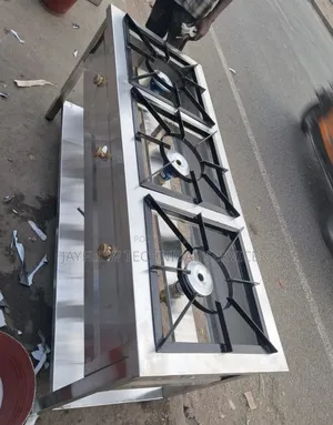 3 Burner Commercial Gas Cooker – Heavy Duty High Performance