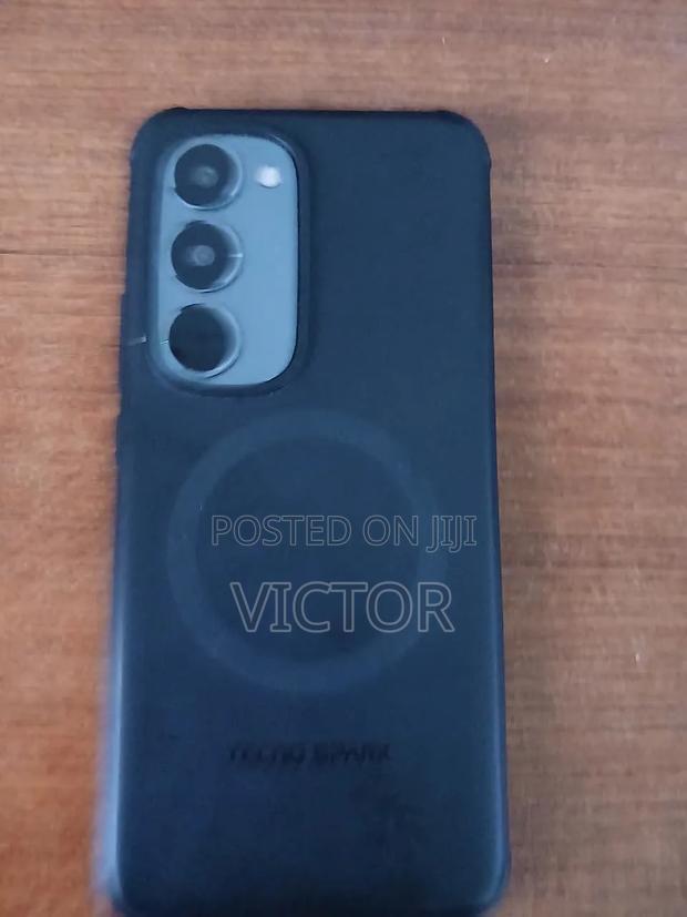 Tecno Spark 40 Pro+ 128 GB Black