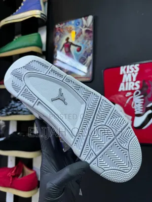 Nike Jordan 4 Retro “Pure Money”
Sizes :_38 39 40 41 42 43 44 45 46 47