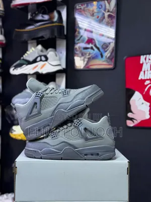 Nike Jordan 4 Retro “Wet Cement”
Sizes :_38 39 40 41 42 43 44 45 46 47