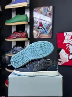 Nike Air Jordan 1 Low ‘Obsidian’
 Sizes :_40 41 42 43 44 45 46_