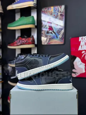 Nike Air Jordan 1 Low ‘Obsidian’
 Sizes :_40 41 42 43 44 45 46_