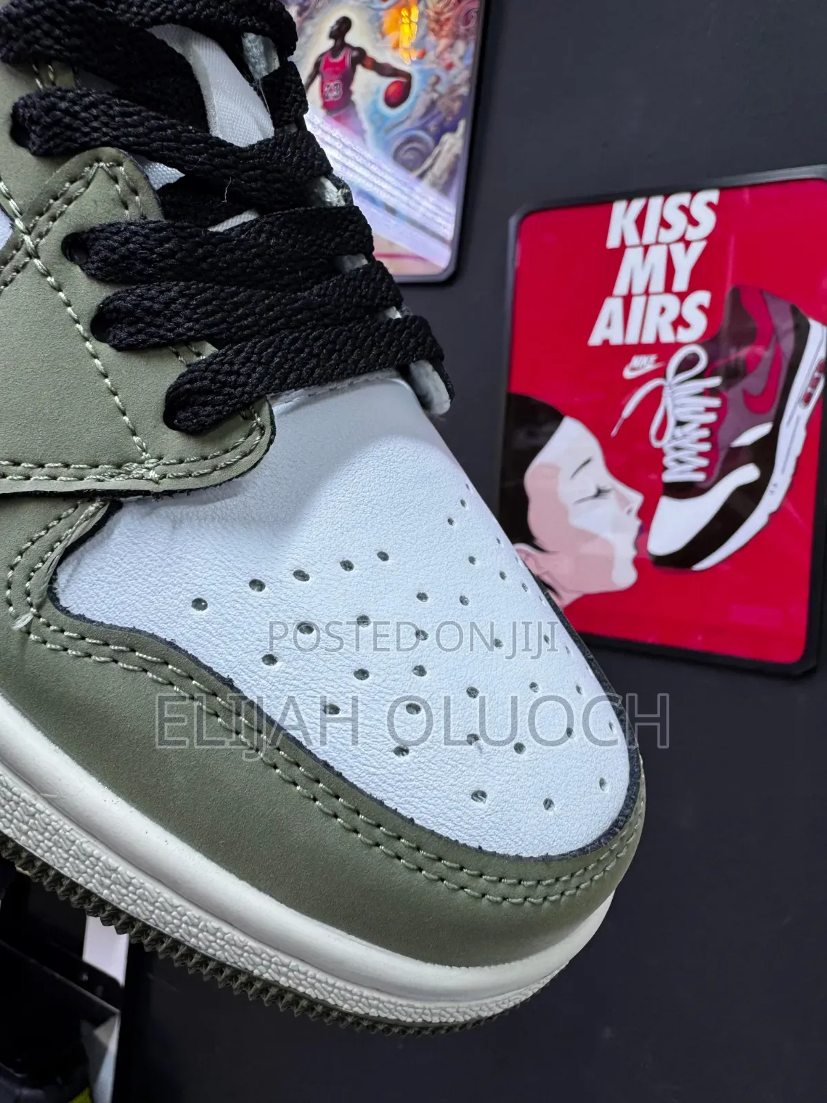 Nike Air Jordan 1 Retro ‘Medium Olive’
 Sizes :_40 41 42 43 44 45 46_