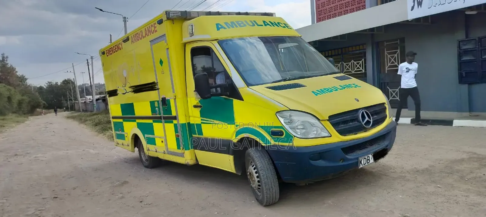 Mercedes-Benz Sprinter 2013 Yellow