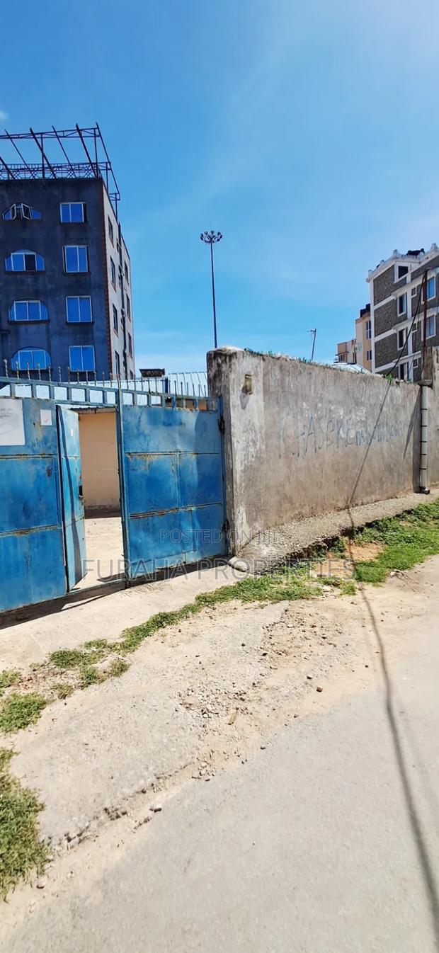17bdrm Bungalow in Mkomani for sale - main view