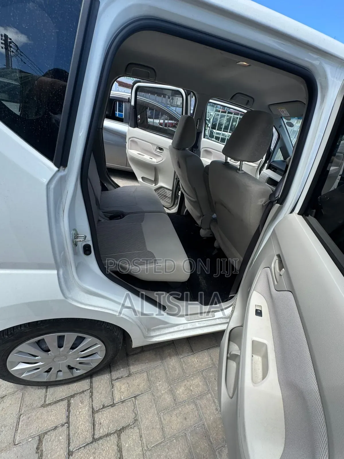 Daihatsu Move 2020 White