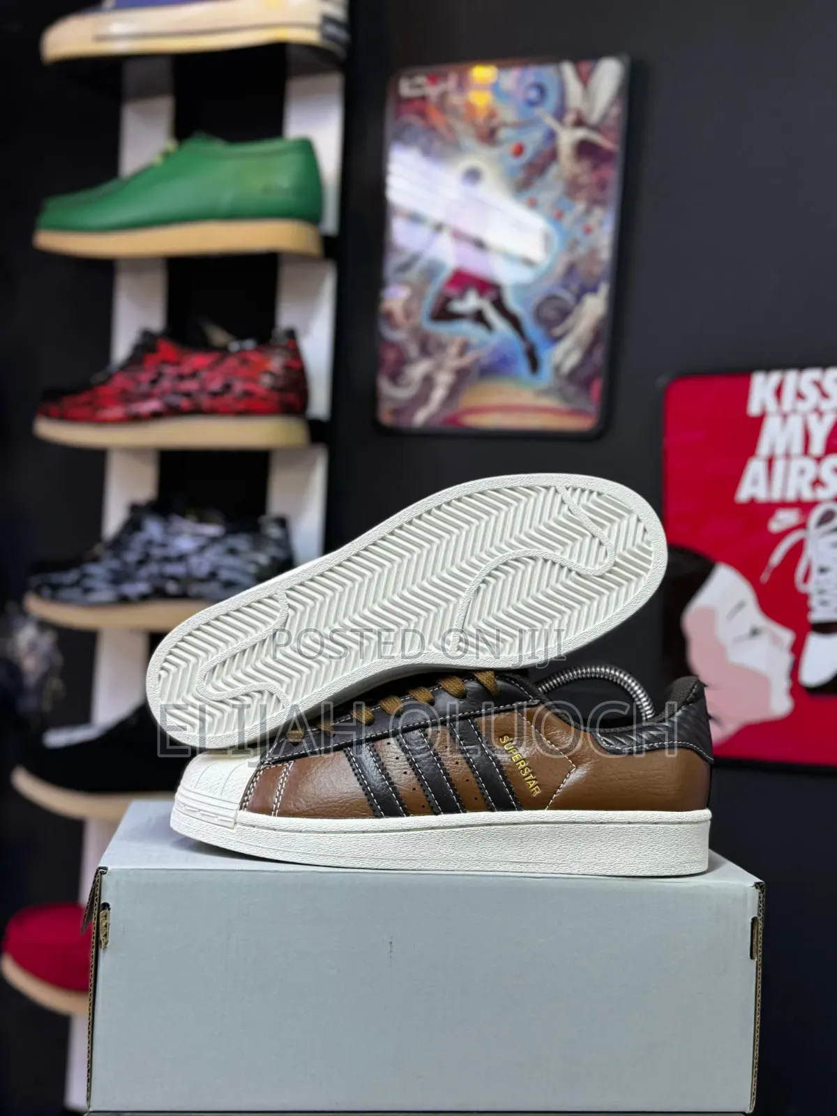 Adidas Superstar ‘Dark Brown’
 Sizes :_40 41 42 43 44 45_