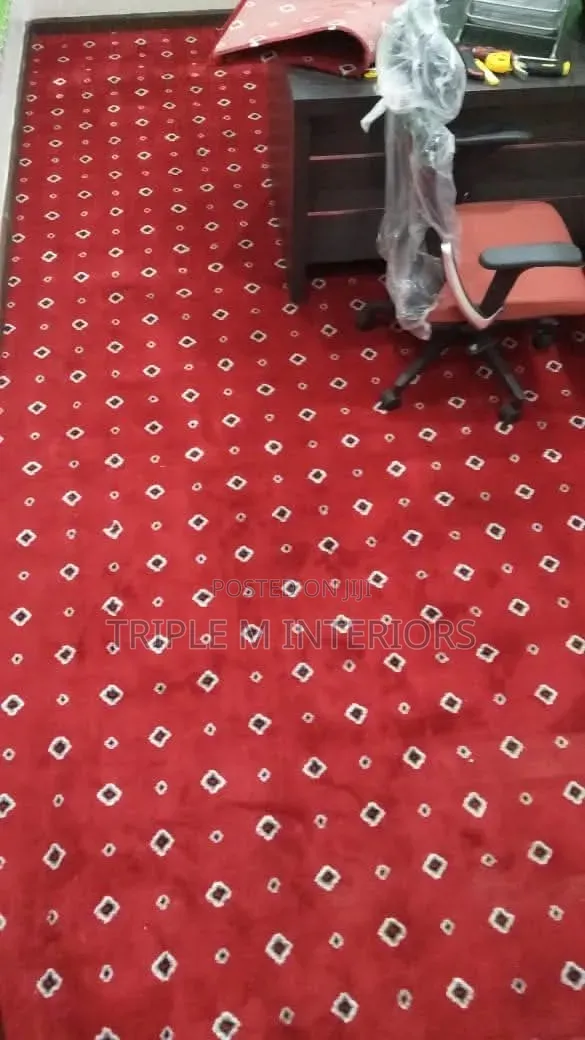 Elegant Red Detail Carpet for Refined Interiors