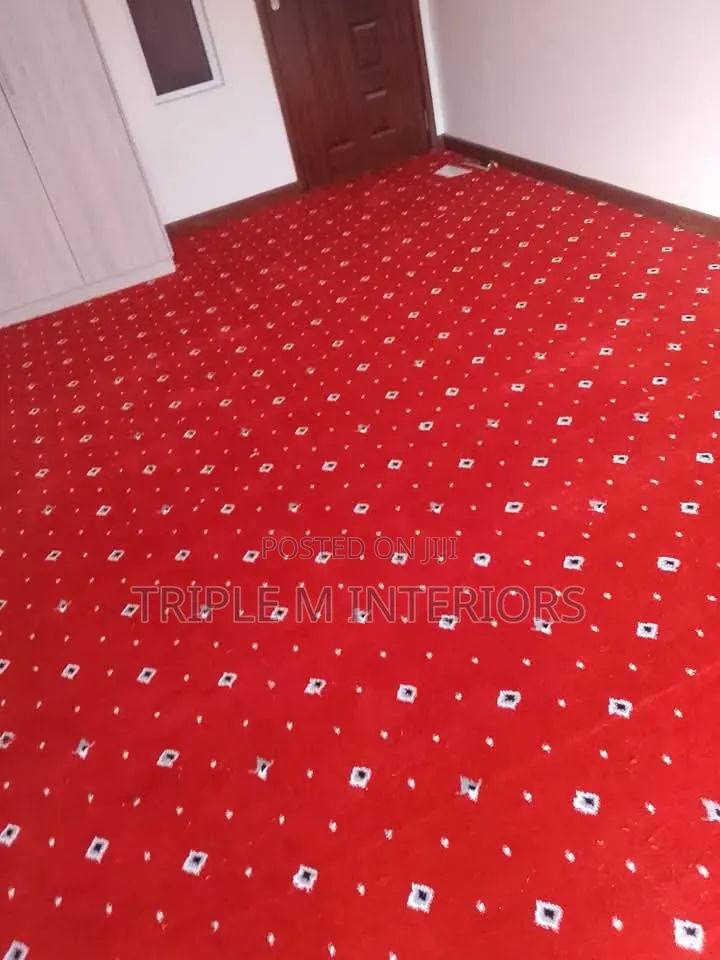 Signature Red Patterned Carpet for Homes Offices