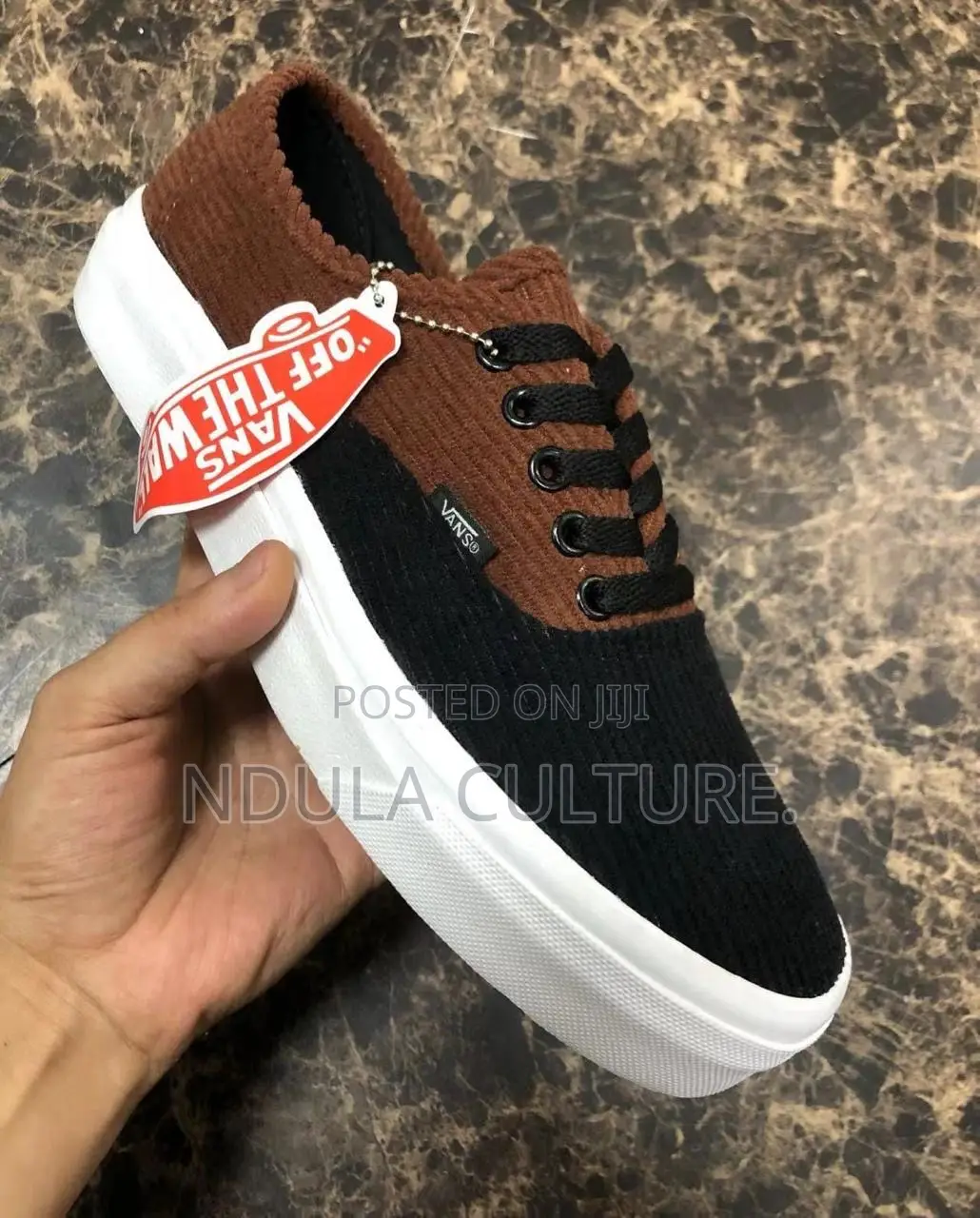 Old School Corduroy Sneakers Vans