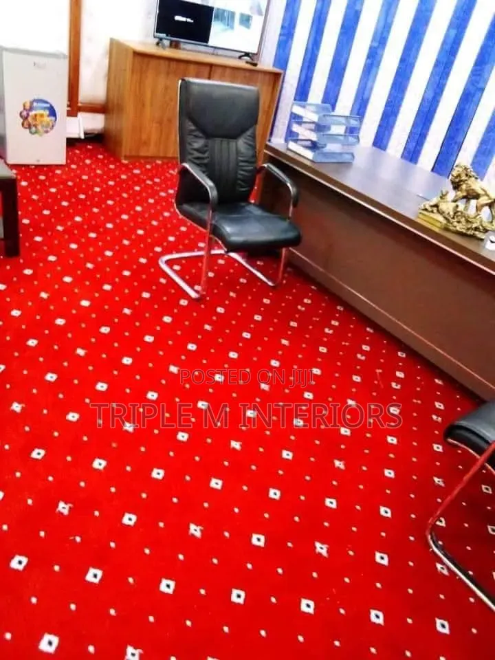 Vibrant Ruby Dotted Carpet for Stylish Living