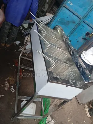 Stainless Steel Deep Four Bowl Fryer.