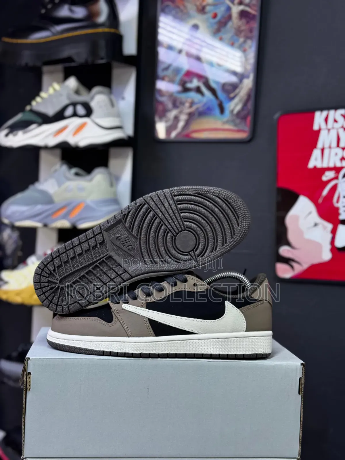 Nike Jordan 1 Low Travis Scott Cactus Jack ‘Dark Mocha’ Sneakers