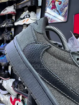 Nike Jordan 1 Low Travis Scott Cactus Jack ‘Velvet Brown’ Sneakers