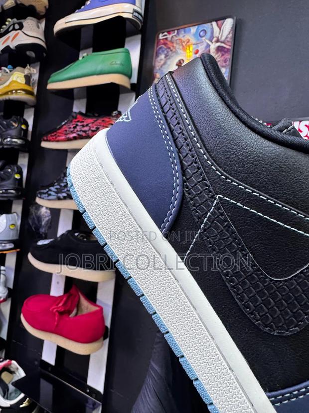 Nike Air Jordan 1 Low ‘Obsidian’ Sneakers - thumbnail 3