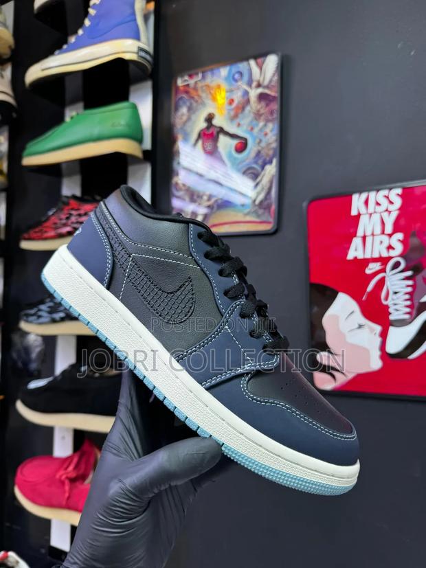 Nike Air Jordan 1 Low ‘Obsidian’ Sneakers - thumbnail 4
